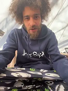 Snapshot of Mrvanillaa chatting on 5, 4, 2026 Mrvanillaa online show from 5, 4, 2026