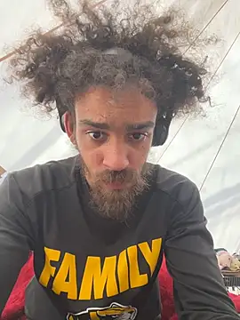 Snapshot of Mrvanillaa chatting on 8, 4, 2026 Mrvanillaa online show from 8, 4, 2026