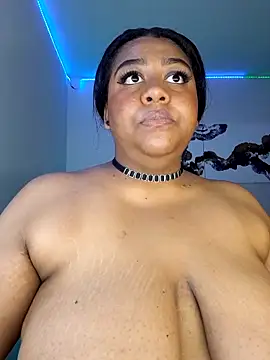 BiancaFollerach online show from 8, 4, 2026