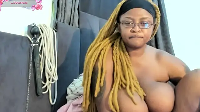 Snapshot of CuteBustyBabes chatting on 28, 12, 2024 CuteBustyBabes online show from 28, 12, 2024