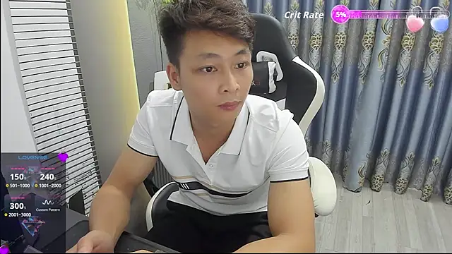 Snapshot of Naughty--asian chatting on 5, 7, 2026 Naughty--asian online show from 5, 7, 2026