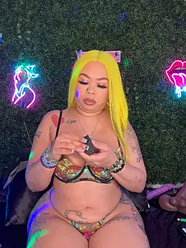 Snapshot of ThickAssRena chatting on 20, 3, 2026 ThickAssRena online show from 20, 3, 2026