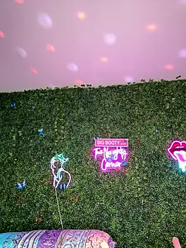 Snapshot of ThickAssRena chatting on 22, 4, 2026 ThickAssRena online show from 22, 4, 2026