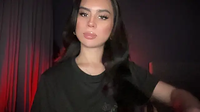 Snapshot of Mistress_supreme chatting on 1, 4, 2026 Mistress supreme online show from 1, 4, 2026