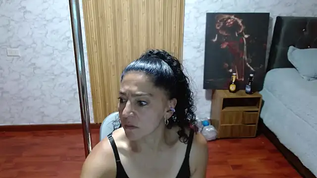 Snapshot of Anitta_muscle chatting on 23, 4, 2026 Anitta muscle online show from 23, 4, 2026