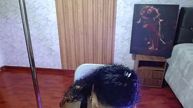 Snapshot of Anitta_muscle chatting on 28, 4, 2026 Anitta muscle online show from 28, 4, 2026