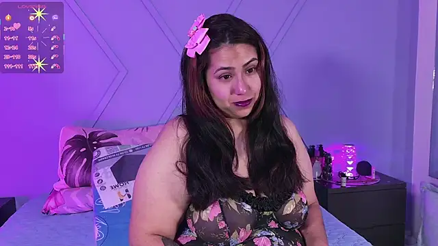 emmajohnss online show from 5, 12, 2025