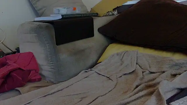 Snapshot of mike30nbg chatting on 15, 11, 2025 mike30nbg online show from 15, 11, 2025