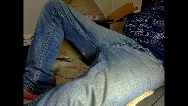 Snapshot of mike30nbg chatting on 21, 11, 2025 mike30nbg online show from 21, 11, 2025