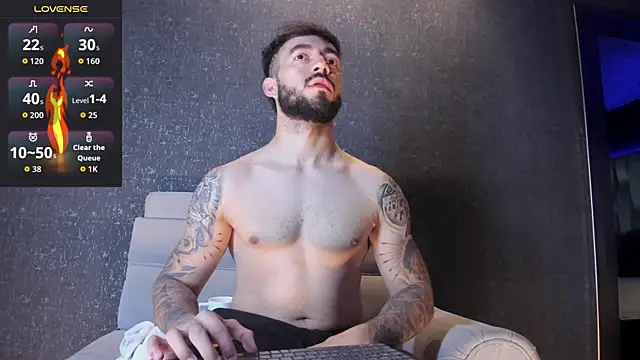 Snapshot of MarkWalker__ chatting on 28, 10, 2025 MarkWalker online show from 28, 10, 2025