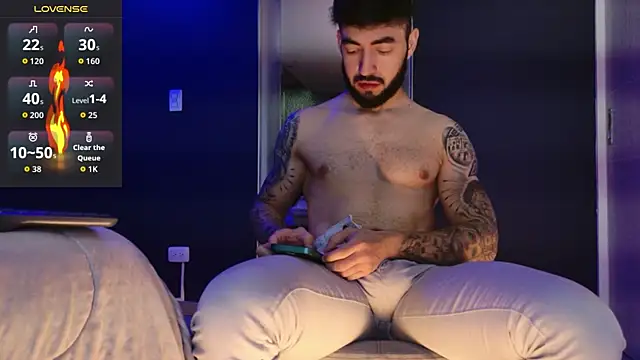 Snapshot of MarkWalker__ chatting on 5, 11, 2025 MarkWalker online show from 5, 11, 2025