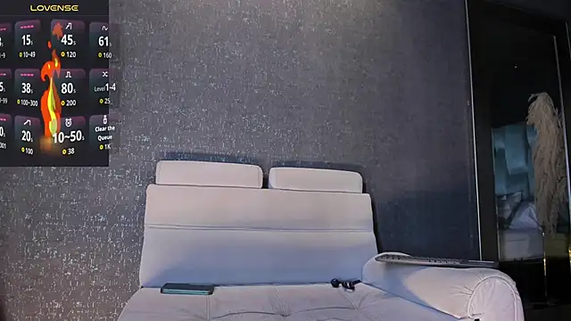 Snapshot of MarkWalker__ chatting on 15, 11, 2025 MarkWalker online show from 15, 11, 2025