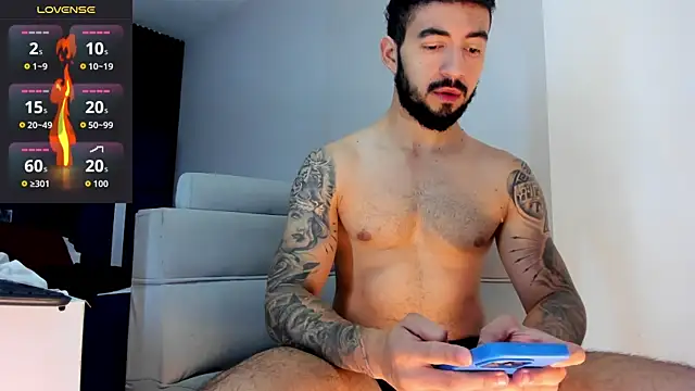 Snapshot of MarkWalker__ chatting on 23, 5, 2026 MarkWalker online show from 23, 5, 2026