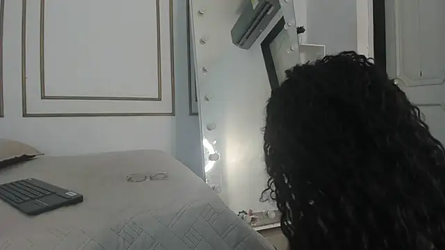 kristyl paez online show from 2, 2, 2026