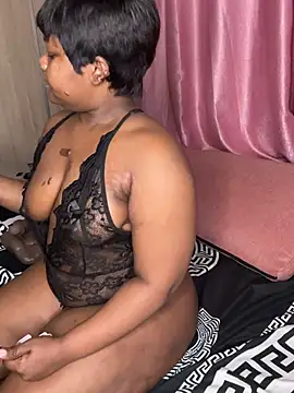 Snapshot of ThickyMel chatting on 10, 6, 2026 ThickyMel online show from 10, 6, 2026