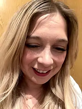 Snapshot of CherryAuroraa chatting on 15, 1, 2026 CherryAuroraa online show from 15, 1, 2026