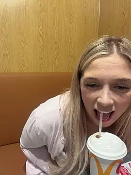 Snapshot of CherryAuroraa chatting on 22, 3, 2026 CherryAuroraa online show from 22, 3, 2026