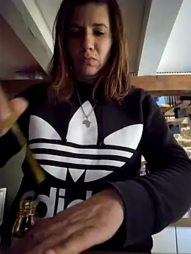 Lina lou4 online show from 2, 2, 2025