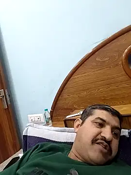 Snapshot of Amandev7 chatting on 5, 2, 2026 Amandev7 online show from 5, 2, 2026