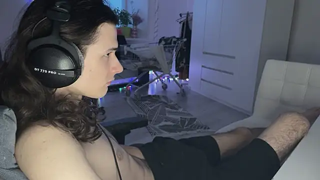 Snapshot of CandyChell chatting on 25, 2, 2026 CandyChell online show from 25, 2, 2026