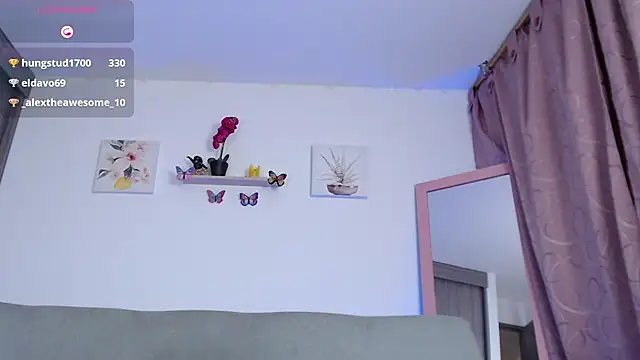 Snapshot of Annaross2 chatting on 9, 1, 2025 Annaross2 online show from 9, 1, 2025