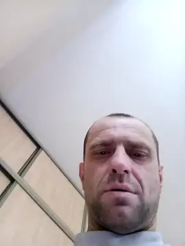 Roman0798 online show from 18, 12, 2024