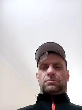 Roman0798 online show from 5, 2, 2025