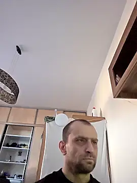 Roman0798 online show from 18, 12, 2025