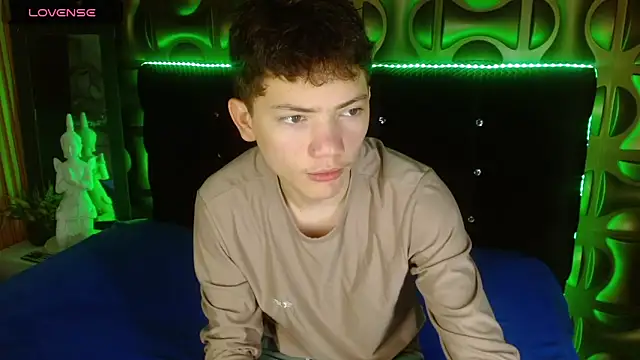 Snapshot of cruz_dante chatting on 28, 3, 2026 cruz dante online show from 28, 3, 2026