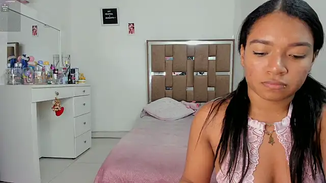 kendall-ewers online show from 3, 10, 2025