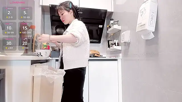 Vivian-6 online show from 28, 3, 2026