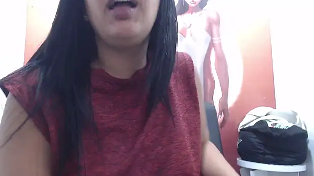 Laura hottt online show from 29, 10, 2025