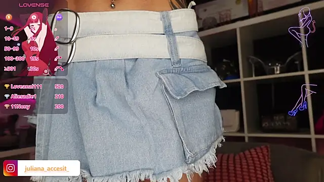 Snapshot of caroline_cossei chatting on 4, 1, 2025 caroline cossei online show from 4, 1, 2025