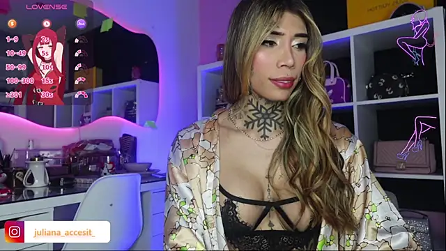 Snapshot of caroline_cossei chatting on 26, 1, 2025 caroline cossei online show from 26, 1, 2025