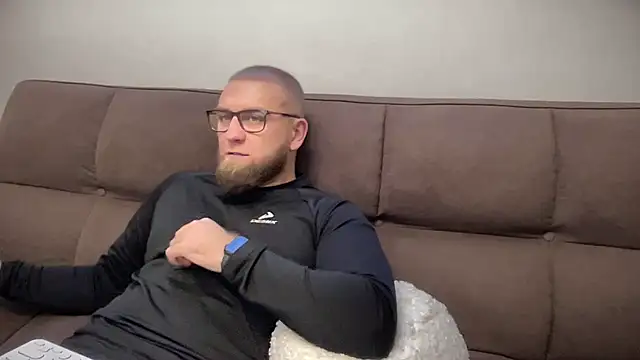 Bear bear  online show from 31, 12, 2024