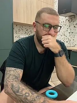 Bear bear  online show from 22, 2, 2025