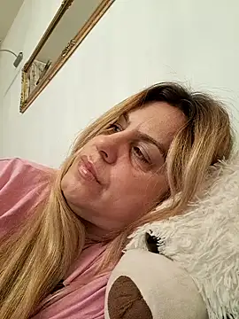 OliviaLewis online show from 20, 2, 2025