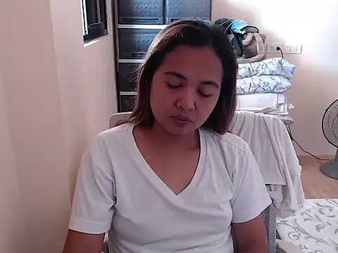 xTheLastVIRGINx online show from 18, 11, 2025