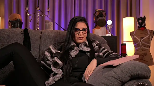 Snapshot of kelly_kent chatting on 31, 12, 2024 kelly kent online show from 31, 12, 2024