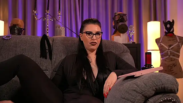 Snapshot of kelly_kent chatting on 11, 1, 2025 kelly kent online show from 11, 1, 2025