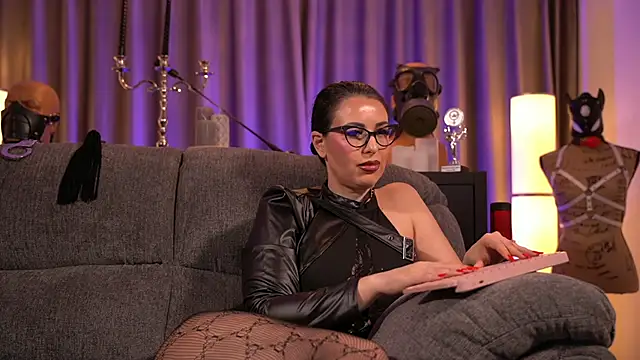 Snapshot of kelly_kent chatting on 21, 1, 2025 kelly kent online show from 21, 1, 2025