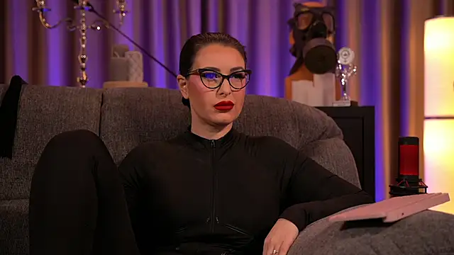 Snapshot of kelly_kent chatting on 3, 2, 2025 kelly kent online show from 3, 2, 2025