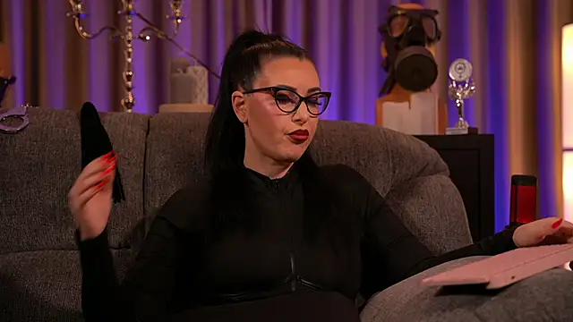 Snapshot of kelly_kent chatting on 16, 2, 2025 kelly kent online show from 16, 2, 2025