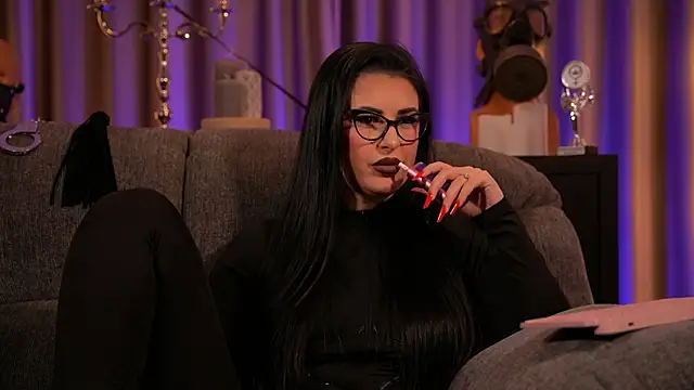 Snapshot of kelly_kent chatting on 19, 2, 2025 kelly kent online show from 19, 2, 2025