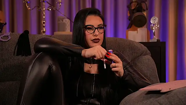 Snapshot of kelly_kent chatting on 20, 2, 2025 kelly kent online show from 20, 2, 2025