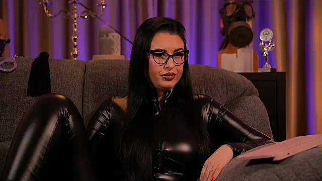Snapshot of kelly_kent chatting on 24, 2, 2025 kelly kent online show from 24, 2, 2025