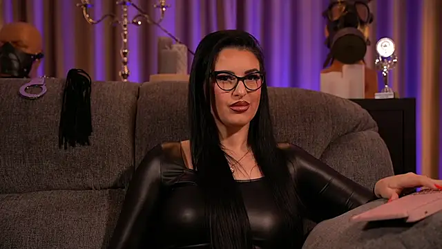 Snapshot of kelly_kent chatting on 25, 2, 2025 kelly kent online show from 25, 2, 2025