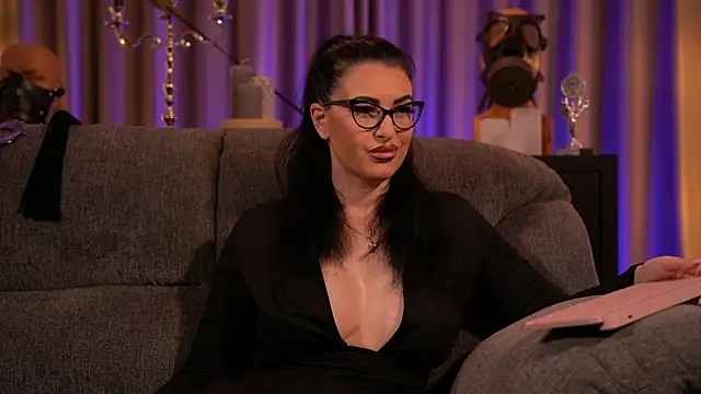 Snapshot of kelly_kent chatting on 13, 3, 2025 kelly kent online show from 13, 3, 2025