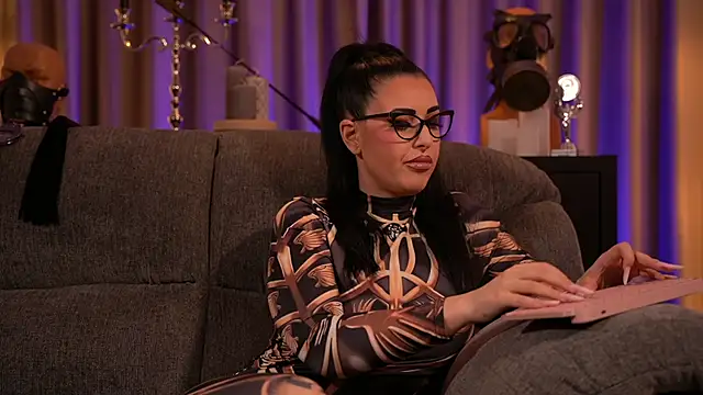 Snapshot of kelly_kent chatting on 18, 3, 2025 kelly kent online show from 18, 3, 2025