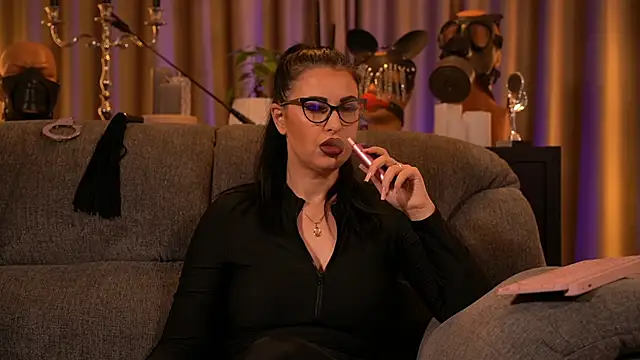 Snapshot of kelly_kent chatting on 20, 9, 2025 kelly kent online show from 20, 9, 2025